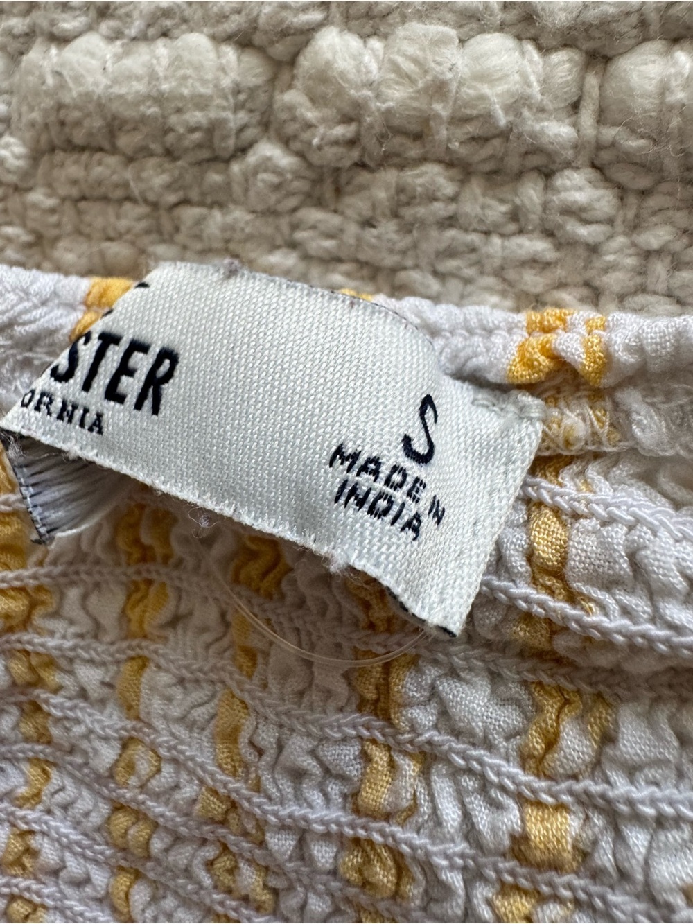Hollister Yellow & White Smocked Stripe Puff-Sleeve Crop Top - Picture 6 of 7